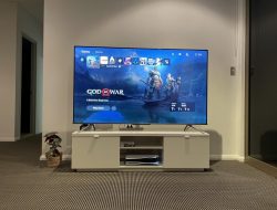 Rekomendasi TV 55 Inch untuk Gaming PS5 Terbaik: Panduan Lengkap dan Spesifikasi